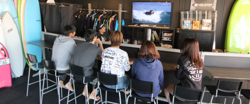 �T�[�t�B���X�N�[��1���̗���